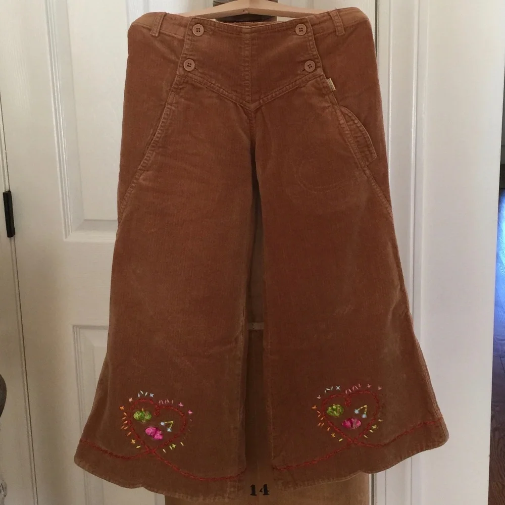 Oilily corduroy bell bottoms size 128 or 7/8yrs